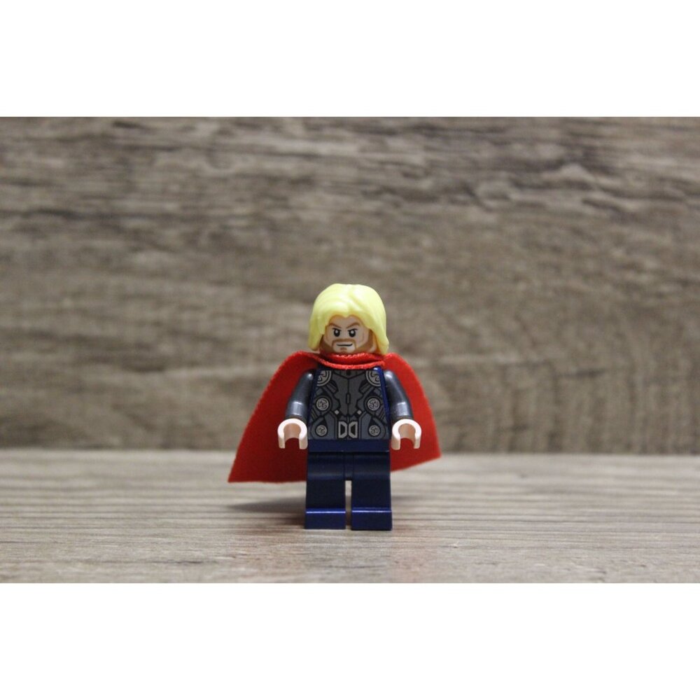LEGO Marvel's The Avengers Thor spongy cape SH0170 #76030 #76038 minifigure